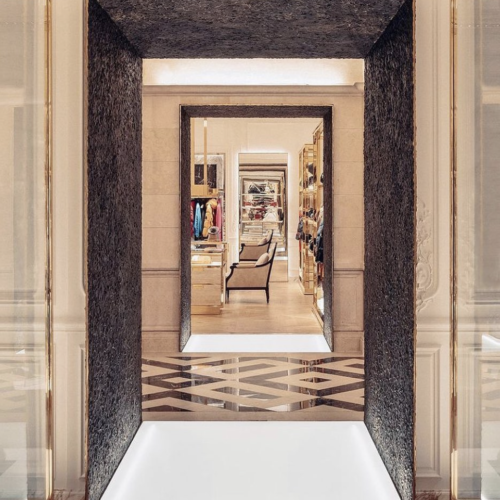 Paris 8ème - Avenue des Champs-Elysées, Boutique Moncler